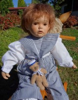 /album/franziska-goebel-artis-orbis-porzellan-puppe-design-rosemarie-anna-muller-sberatelska-autorska-panenka-nemecko1/franziska-rosemarie-anna-muller-panenka-z-porcelanu-gobelit-s-textilnim-telem-goebel-artis-orbis-sberatelska-znackova-nemecka-autorska-babika-panenkov-R-10-jpg2/